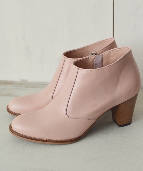 SHIPS for women（シップスフォーウィメン）の「サイド ジップ レザー ブーティ◇（ブーティ・レディース・ブラック/カーキ/ピンクベージュ・36.5/36/37/37.5/38）」の3枚目の写真