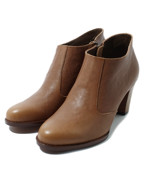 SHIPS for women（シップスフォーウィメン）の「サイド ジップ レザー ブーティ◇（ブーティ・レディース・ブラック/カーキ/ピンクベージュ・36.5/36/37/37.5/38）」の2枚目の写真