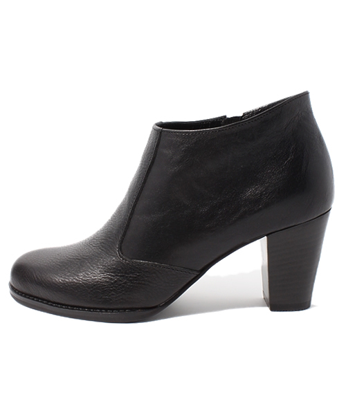 SHIPS for women（シップスフォーウィメン）の「サイド ジップ レザー ブーティ◇（ブーティ・レディース・ブラック/カーキ/ピンクベージュ・36.5/36/37/37.5/38）」の4枚目の写真