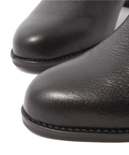 SHIPS for women（シップスフォーウィメン）の「サイド ジップ レザー ブーティ◇（ブーティ・レディース・ブラック/カーキ/ピンクベージュ・36.5/36/37/37.5/38）」の8枚目の写真