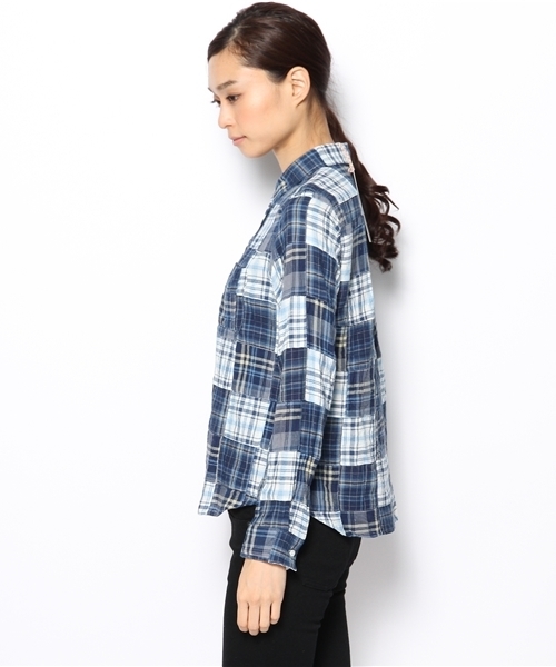 laule'a sunny side store(ラウレアサニーサイドストア)の「ブルーパッチワークシャツ(シャツ/ブラウス・レディース・サックスブルー/ネイビー・FREE)」の4枚目の写真