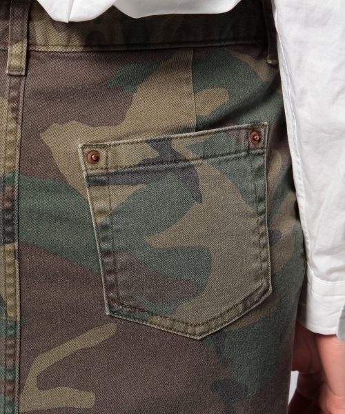 UNITED ARROWS(ユナイテッドアローズ)の「□UAW C/PU カモフラージュ タイトスカート† ◆(スカート・レディース・ダークグリーン・38/36/40)」の12枚目の写真