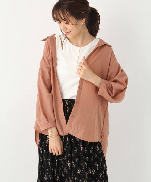 GLOBAL WORK(グローバルワーク)の「ワッシャーデシンシャツ8分袖/844891(シャツ/ブラウス・レディース・ワインレッド/フューシャピンク/ベージュ・FREE)」の3枚目の写真