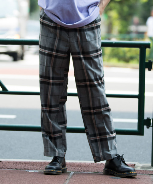 JUNRED（ジュンレッド）の「グランドチェックワイドパンツ（その他パンツ・メンズ・チャコールグレー/ダークブラウン・S/M/L）」の2枚目の写真