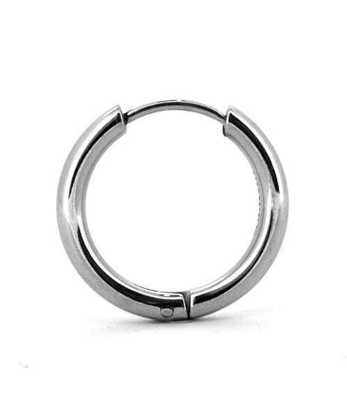 LION HEART（ライオンハート）の「【LION HEART】Monotoneプレーンフープピアス 03EA0055　メンズギフト/誕生日/クリスマス/プレゼント/ペアアクセ（ピアス（片耳用）・メンズ・ブラック/シルバー/ゴールド・M/L）」の8枚目の写真