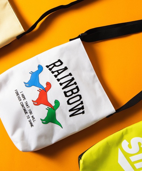 WEGO（ウィゴー）の「WEGO/ロゴプリントミニショルダーバッグ（ショルダーバッグ・レディース・ホワイト/ブラック/ベージュ/パープル/レッド/ライム/シルバー/ブラック系その他/その他1/ライトピンク・FREE）」の2枚目の写真