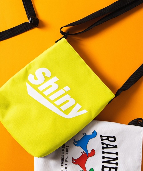 WEGO（ウィゴー）の「WEGO/ロゴプリントミニショルダーバッグ（ショルダーバッグ・レディース・ホワイト/ブラック/ベージュ/パープル/レッド/ライム/シルバー/ブラック系その他/その他1/ライトピンク・FREE）」の6枚目の写真