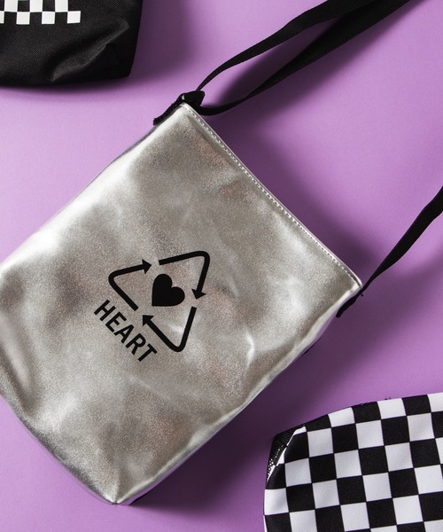 WEGO（ウィゴー）の「WEGO/ロゴプリントミニショルダーバッグ（ショルダーバッグ・レディース・ホワイト/ブラック/ベージュ/パープル/レッド/ライム/シルバー/ブラック系その他/その他1/ライトピンク・FREE）」の9枚目の写真