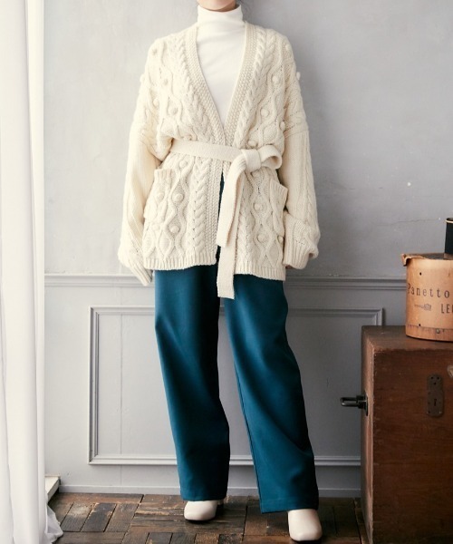 cepo（セポ）の「ポンポンケーブルラップカーデ（カーディガン/ボレロ・レディース・オフホワイト/モカ・M）」の11枚目の写真