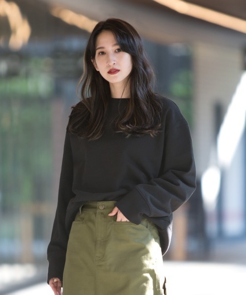 BEN DAVIS(ベンデイビス)の「BEN DAVIS LADIES DROP SHOULDER SWEAT/ベンデイビス ドロップショルダー スウェット(スウェット・レディース・グレー/レッド/ブラック/ベージュ・FREE)」の2枚目の写真