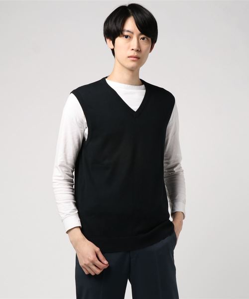 BENETTON (UNITED COLORS OF BENETTON)�i�x�l�g�����i�C�e�b�h�J���[�Y�I�u�x�l�g���j�́u�R�b�g���j�b�g�x�X�g�E�W���i�x�X�g�j�v�b�u���b�N