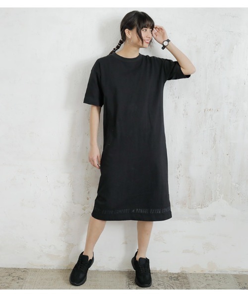 KANGOL(カンゴール)の「【KANGOL EXTRA COMFORT(カンゴール エクストラ コンフォート)】ロゴプリントワンピース(ワンピース)」|ブラック