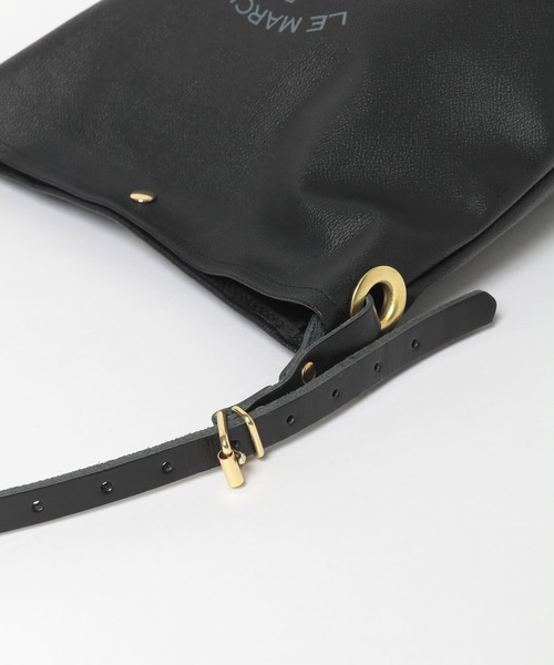 URBAN RESEARCH DOORS（アーバンリサーチドアーズ）の「URBAN RESEARCH DOORS SELECT　PVC ショルダー（ショルダーバッグ・レディース・ブラック・FREE）」の3枚目の写真