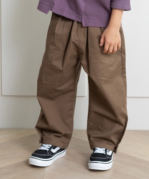 MAKE YOUR DAY（メイクユアデイ）の「ストレッチツイル裾ボタンテーパードパンツ■80～140cm（その他パンツ・キッズ・チャコールグレー/ブラウン/イエロー/ダークブルー・90/100/110/120/80/130/140）」の4枚目の写真