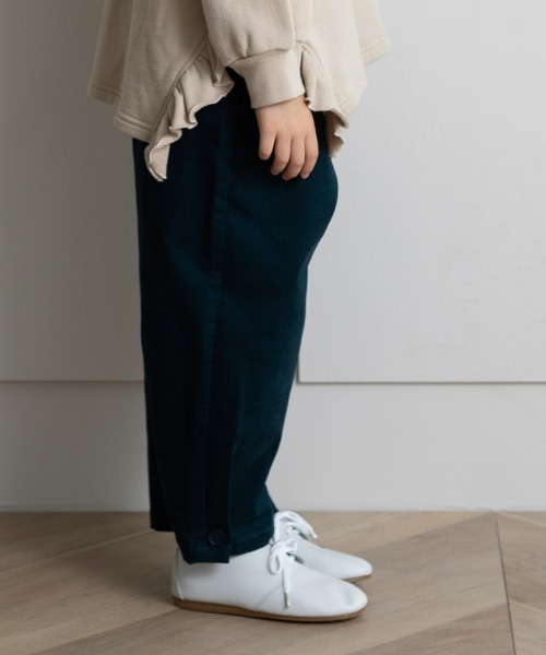 MAKE YOUR DAY（メイクユアデイ）の「ストレッチツイル裾ボタンテーパードパンツ■80～140cm（その他パンツ・キッズ・チャコールグレー/ブラウン/イエロー/ダークブルー・90/100/110/120/80/130/140）」の3枚目の写真