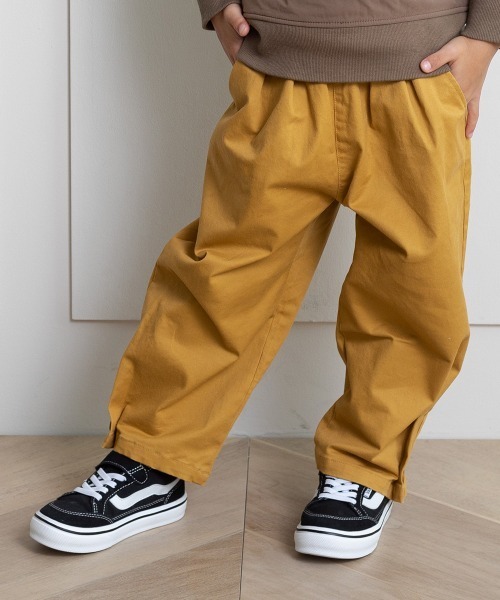 MAKE YOUR DAY（メイクユアデイ）の「ストレッチツイル裾ボタンテーパードパンツ■80～140cm（その他パンツ・キッズ・チャコールグレー/ブラウン/イエロー/ダークブルー・90/100/110/120/80/130/140）」の2枚目の写真