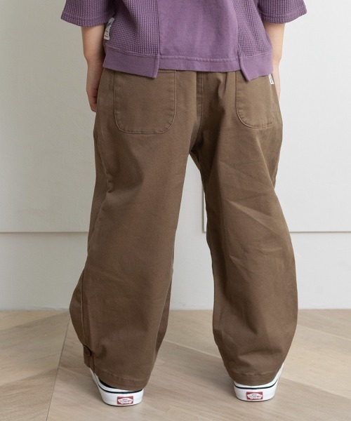MAKE YOUR DAY（メイクユアデイ）の「ストレッチツイル裾ボタンテーパードパンツ■80～140cm（その他パンツ・キッズ・チャコールグレー/ブラウン/イエロー/ダークブルー・90/100/110/120/80/130/140）」の22枚目の写真