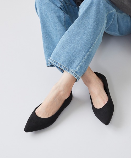 menue（メヌエ）の「【ふわっと軽い エアスイート】 走れるパンプス フラットヒール パンプス - 新色追加 -（パンプス・レディース・ブラック系その他2/ブラック系その他3/ブラウン系その他/ブラック/レオパード/ラベンダー/ブラック系その他/ボルドー/パイソン/ベージュ系その他/グレイッシュベージュ/その他/ライトグリーン/アッシュグレー/ブラック系その他5/グレー/ブルーグレー/アイボリー/ゼブラ/ベージュ系その他3/ベージュ系その他4/ホワイト系その他/ブラック系その他6/ベージュ系その他2/グレイッシュブルー/ブラック系その他4/ブラック系その他7/ベージュ系その他5/グレー系その他/ホワイト系その他2/イエロー/ホワイト系その他3/ブラウン/ブラウン系その他2/その他1/グリーン/パープル/ダークベージュ/ブラック系/ネイビー/オフホワイト/ライトグレー/ベージュ系/その他2/ライトブルー/ベージュ系その他6/ベージュ系その他7/オリーブ/ベージュ系1/ベージュ系2/ゴールド/シルバー/ブラック系2/ブラック系1/グレー系/グレー系その他2/ダークグレー/ブラック系3/ブラウン系その他3/ブラック系4/ブラック系5/シルバー系その他/ブラック系6・22.0cm/21.5cm/25.0cm/24.5cm/23.5cm/23.0cm/26.0cm/22.5cm/24.0cm/26.5cm/25.5cm/21.0cm）」の10枚目の写真