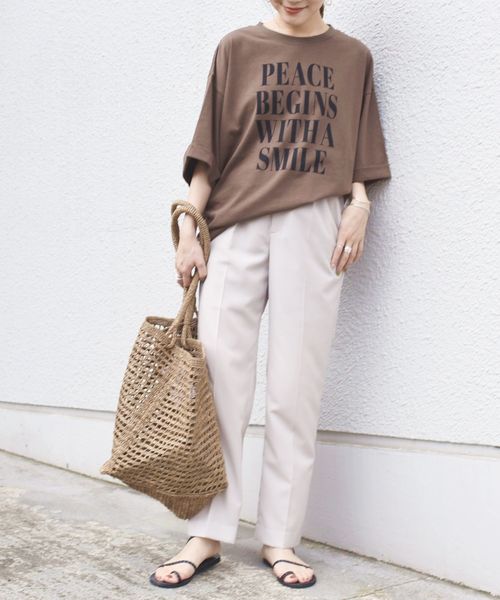 ＋81BRANCA（ハチイチブランカ）の「81BRANCAビッグTEE◇（Tシャツ/カットソー・レディース・ブラウン/オリーブ/ホワイト/ベージュ/ブラック・ONE SIZE）」の21枚目の写真