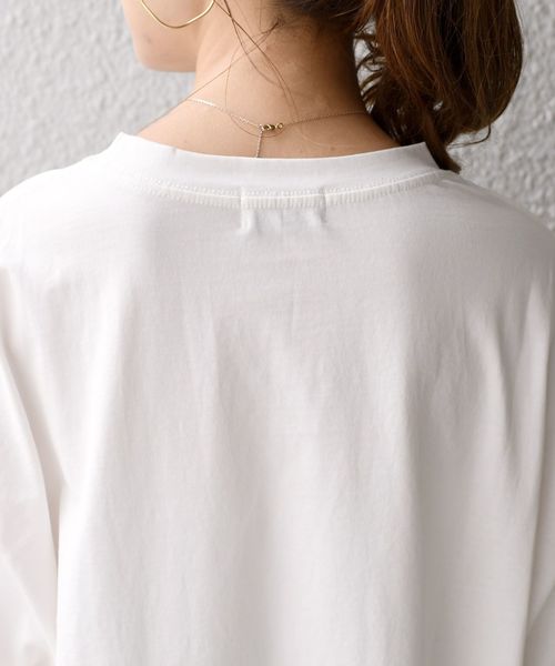 ＋81BRANCA（ハチイチブランカ）の「81BRANCAビッグTEE◇（Tシャツ/カットソー・レディース・ブラウン/オリーブ/ホワイト/ベージュ/ブラック・ONE SIZE）」の13枚目の写真