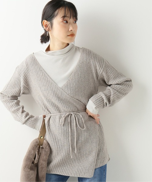 B.C STOCK(ベーセーストック)の「スムースハイネックロングTシャツ(Tシャツ/カットソー・レディース・ホワイト/ライトグレー/ブラック・FREE)」の3枚目の写真