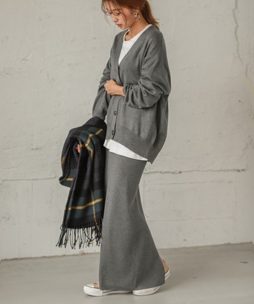 SUGAR BISKET(シュガービスケット)の「カーディガン&ニットスカート セットアップ(ニット/セーター・レディース・ブラウン/ベージュ/ブラック/グレー/ベージュ系その他/ライトグレー・L/M)」の14枚目の写真