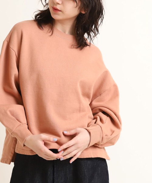 RNA-N(アールエヌエーエヌ)の「M1558 スリットデザイン裏毛プルオーバー(スウェット・レディース・キナリ/スモークピンク/グレー/グリーン・MEDIUM)」の1枚目の写真