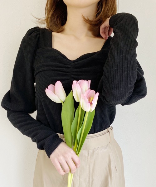 Loueme（ルエム）の「ハートネックパフスリーブトップス（Tシャツ/カットソー・レディース・ホワイト/ブラック/ベージュ・FREE）」の11枚目の写真
