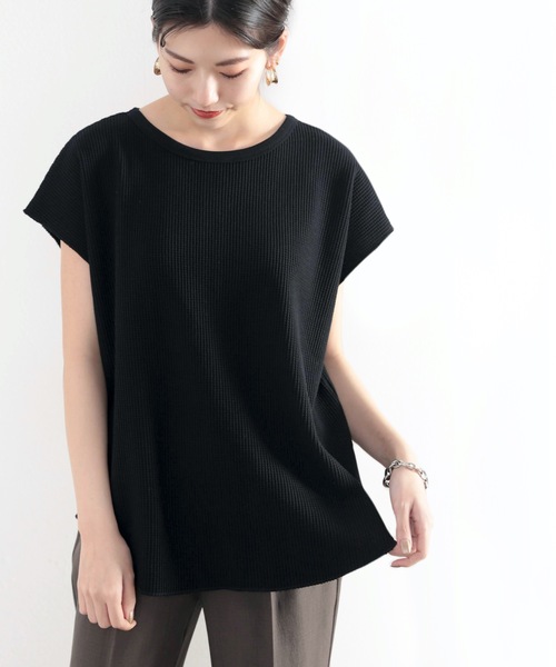 classicalelf(クラシカルエルフ)の「しっかり肉厚ワッフル。バックヘンリーフレンチTシャツ(Tシャツ/カットソー・レディース・ベージュ/ブラック/ホワイト/モカ・MEDIUM/LARGE/X-LARGE/SMALL)」の15枚目の写真