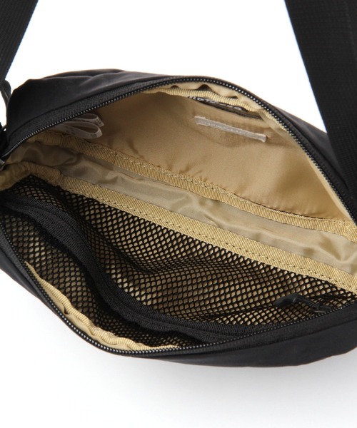 studio CLIP（スタディオクリップ）の「<WILDTHINGS> 別注ショルダーバッグ（ショルダーバッグ・レディース・ベージュ/サックスブルー/ブラック/レッド・FREE）」の17枚目の写真