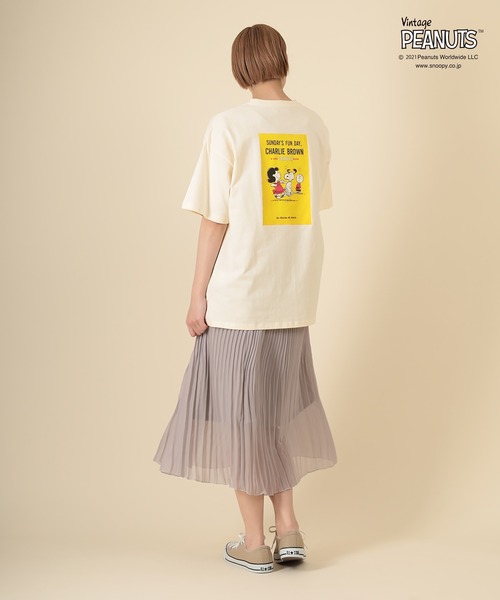PEANUTS(ピーナッツ)の「【PEANUTS/ピーナッツ】SNOOPYスヌーピー/オーバーサイズクルーネックプリントTシャツ(Tシャツ/カットソー・メンズ・ホワイト/ブラウン/ライム/ブルー/マスタード/ホワイト系その他/ブラウン系その他/ブルー系その他/イエロー系その他/カラフル/ホワイト系その他2/ブルー系その他2・M/L)」の14枚目の写真