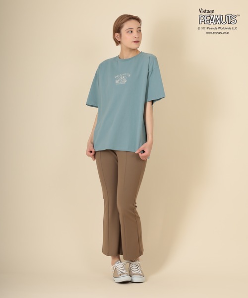 PEANUTS(ピーナッツ)の「【PEANUTS/ピーナッツ】SNOOPYスヌーピー/オーバーサイズクルーネックプリントTシャツ(Tシャツ/カットソー・メンズ・ホワイト/ブラウン/ライム/ブルー/マスタード/ホワイト系その他/ブラウン系その他/ブルー系その他/イエロー系その他/カラフル/ホワイト系その他2/ブルー系その他2・M/L)」の17枚目の写真