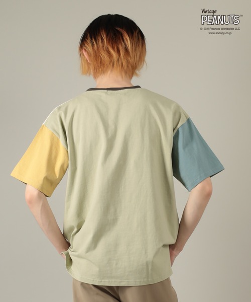 PEANUTS(ピーナッツ)の「【PEANUTS/ピーナッツ】SNOOPYスヌーピー/オーバーサイズクルーネックプリントTシャツ(Tシャツ/カットソー・メンズ・ホワイト/ブラウン/ライム/ブルー/マスタード/ホワイト系その他/ブラウン系その他/ブルー系その他/イエロー系その他/カラフル/ホワイト系その他2/ブルー系その他2・M/L)」の18枚目の写真