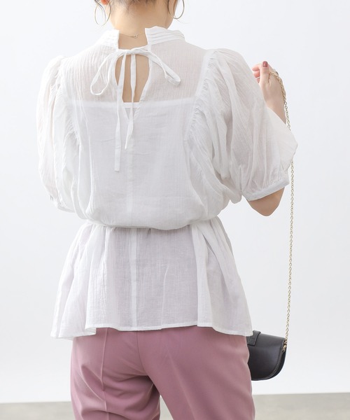 COLONY 2139（コロニートゥーワンスリーナイン）の「【WEB・一部店舗限定】コットンガーゼボリューム袖ブラウス（シャツ/ブラウス・レディース・ブラック/オフホワイト・FREE）」の4枚目の写真