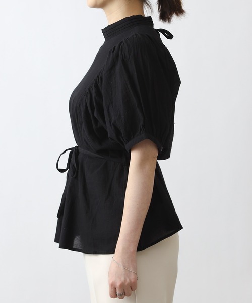 COLONY 2139（コロニートゥーワンスリーナイン）の「【WEB・一部店舗限定】コットンガーゼボリューム袖ブラウス（シャツ/ブラウス・レディース・ブラック/オフホワイト・FREE）」の22枚目の写真