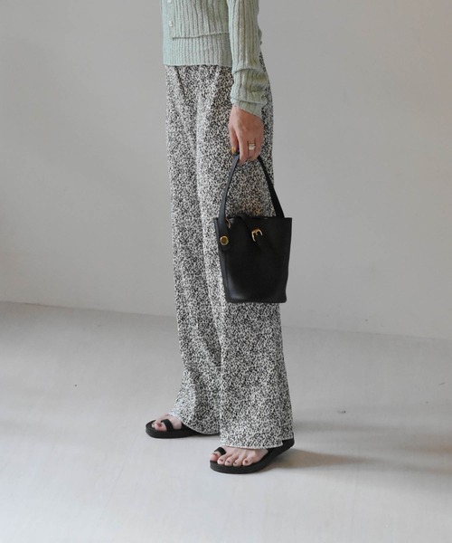 muure（ミュール）の「ニュアンス柄パンツ（その他パンツ・レディース・ホワイト/ブラック・FREE）」の5枚目の写真