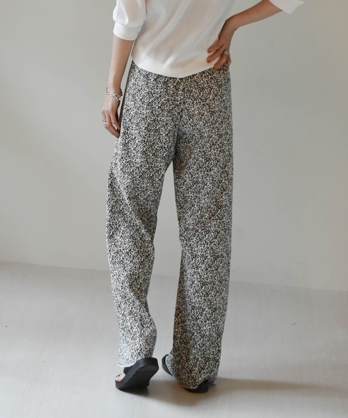 muure（ミュール）の「ニュアンス柄パンツ（その他パンツ・レディース・ホワイト/ブラック・FREE）」の7枚目の写真