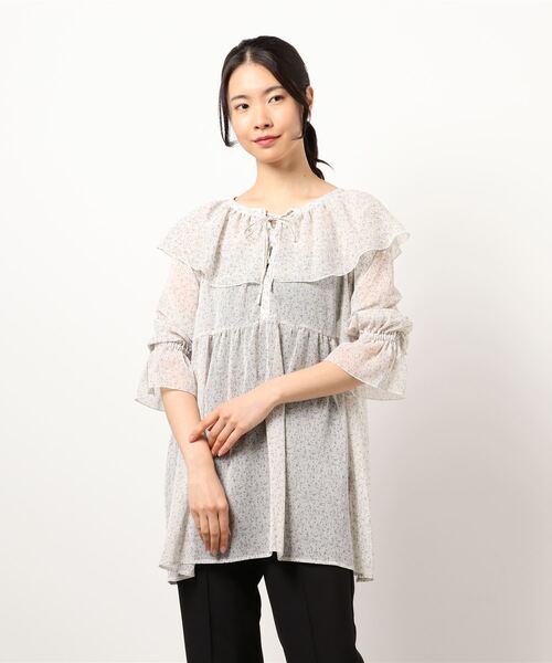 earth music&ecology（アースミュージックアンドエコロジー）の「前後2wayフリルカラーレースアップチュニック ＊（シャツ/ブラウス・レディース・サックスブルー系1/その他14/ブラック系その他/アイボリー・FREE）」の10枚目の写真