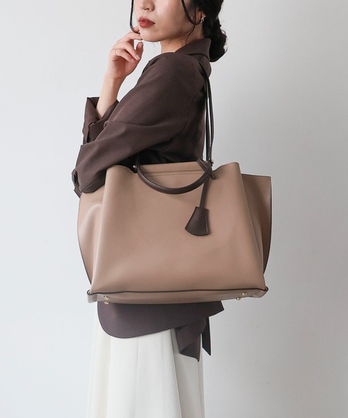 MIAN (ミアン)の「【新色追加】【ドラマ着用】LILY / 横型A4トートバッグ(トートバッグ・レディース・ブラック/ブラウン/ピンク/モカ/グレー/ブルーグリーン/ブラック系その他/ライトベージュ/グレー系その他/アイボリー/ブルー/ダークブラウン/グレイッシュベージュ・FREE)」の10枚目の写真