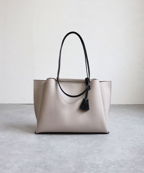 MIAN （ミアン）の「【ドラマ着用 / 詳細動画あり】LILY / 横型A4トートバッグ（トートバッグ・レディース・ブラック/ブラウン/ピンク/モカ/グレー/ブルーグリーン/ブラック系その他/ライトベージュ/グレー系その他/アイボリー/ブルー/ダークブラウン・FREE）」の18枚目の写真