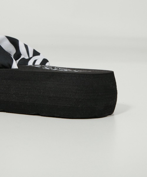 Julia Boutique(ジュリアブティック)の「アニマル柄厚底ビーチサンダル・シャワーサンダル/21184(サンダル・レディース・レオパード/ゼブラ・38/39/37/36)」の11枚目の写真