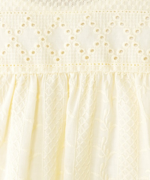 studio CLIP(スタディオクリップ)の「ダブルフロントカットレースシャツブラウス(シャツ/ブラウス・レディース・ブラック/オフホワイト/イエロー・MEDIUM/LARGE)」の5枚目の写真