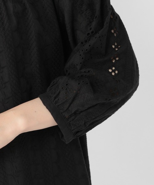 studio CLIP(スタディオクリップ)の「ダブルフロントカットレースシャツブラウス(シャツ/ブラウス・レディース・ブラック/オフホワイト/イエロー・MEDIUM/LARGE)」の9枚目の写真