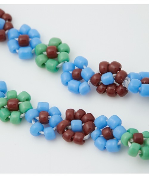 crie conforto（クリーコンフォルト）の「フラワービーズマスクチェーン（マスク・レディース・ブラック系その他/ブルー系その他/グリーン系その他・FREE）」の17枚目の写真