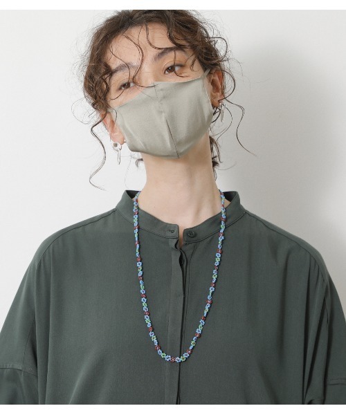 crie conforto（クリーコンフォルト）の「フラワービーズマスクチェーン（マスク・レディース・ブラック系その他/ブルー系その他/グリーン系その他・FREE）」の6枚目の写真