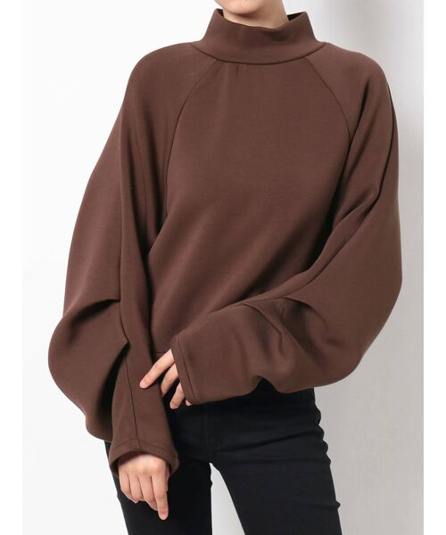 MURUA（ムルーア）の「モードタックボンディングトップス（Tシャツ/カットソー・レディース・アイボリー/ブラック/グリーン/モカ・FREE）」の5枚目の写真