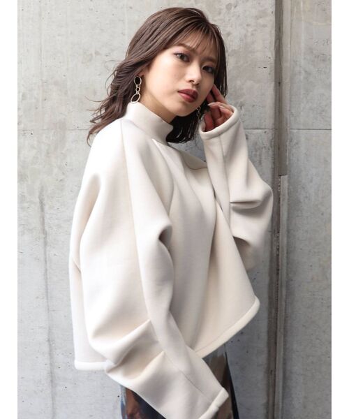 MURUA（ムルーア）の「モードタックボンディングトップス（Tシャツ/カットソー・レディース・アイボリー/ブラック/グリーン/モカ・FREE）」の7枚目の写真