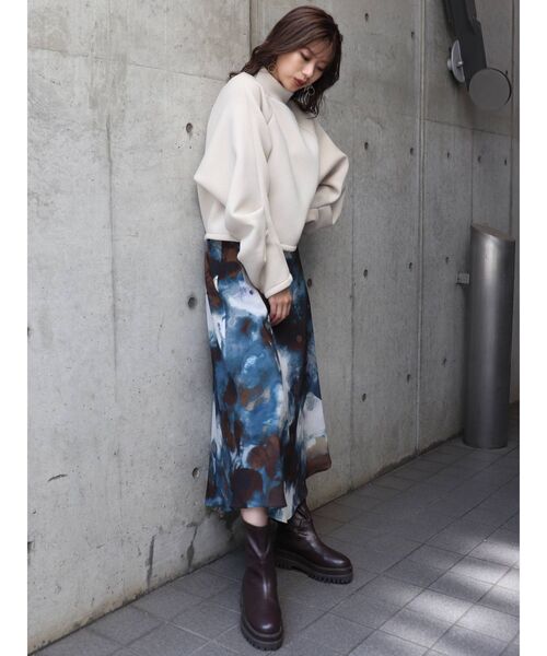 MURUA（ムルーア）の「モードタックボンディングトップス（Tシャツ/カットソー・レディース・アイボリー/ブラック/グリーン/モカ・FREE）」の10枚目の写真