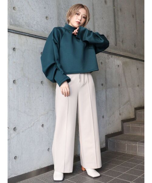 MURUA（ムルーア）の「モードタックボンディングトップス（Tシャツ/カットソー・レディース・アイボリー/ブラック/グリーン/モカ・FREE）」の17枚目の写真