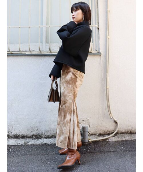 MURUA（ムルーア）の「モードタックボンディングトップス（Tシャツ/カットソー・レディース・アイボリー/ブラック/グリーン/モカ・FREE）」の22枚目の写真